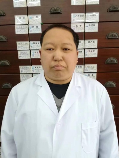 恭贺新时代国医名师向飞  喜获殊荣